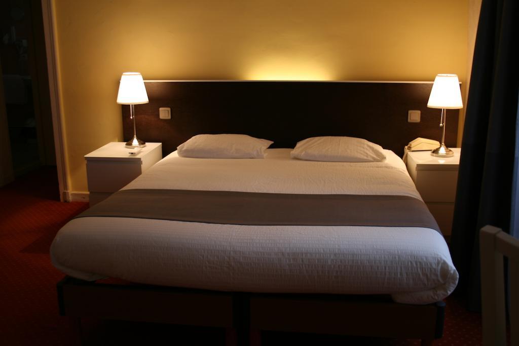 Le Tronçais Hotel Saint-Bonnet-Troncais Phòng bức ảnh